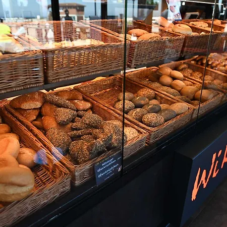 Sleep Space 21 - Green Tiny Spot Schillig Сasa de vacaciones